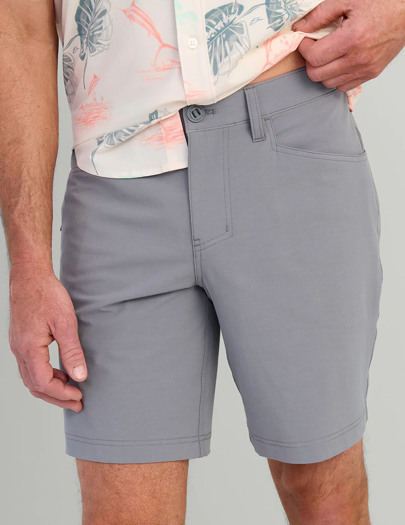 HUK Men's 9" Kona Shorts product image