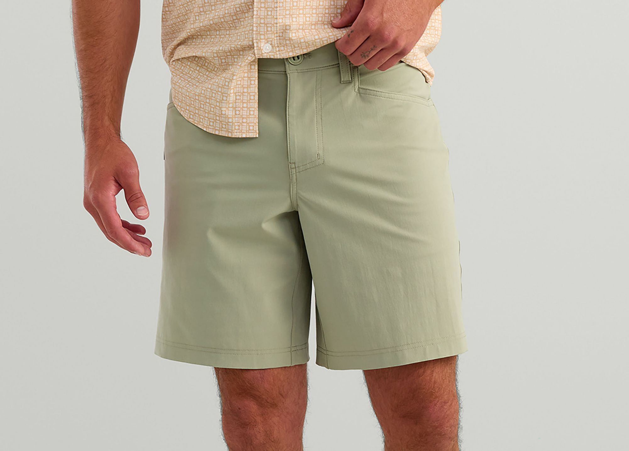 HUK Men's 9" Kona Shorts product image