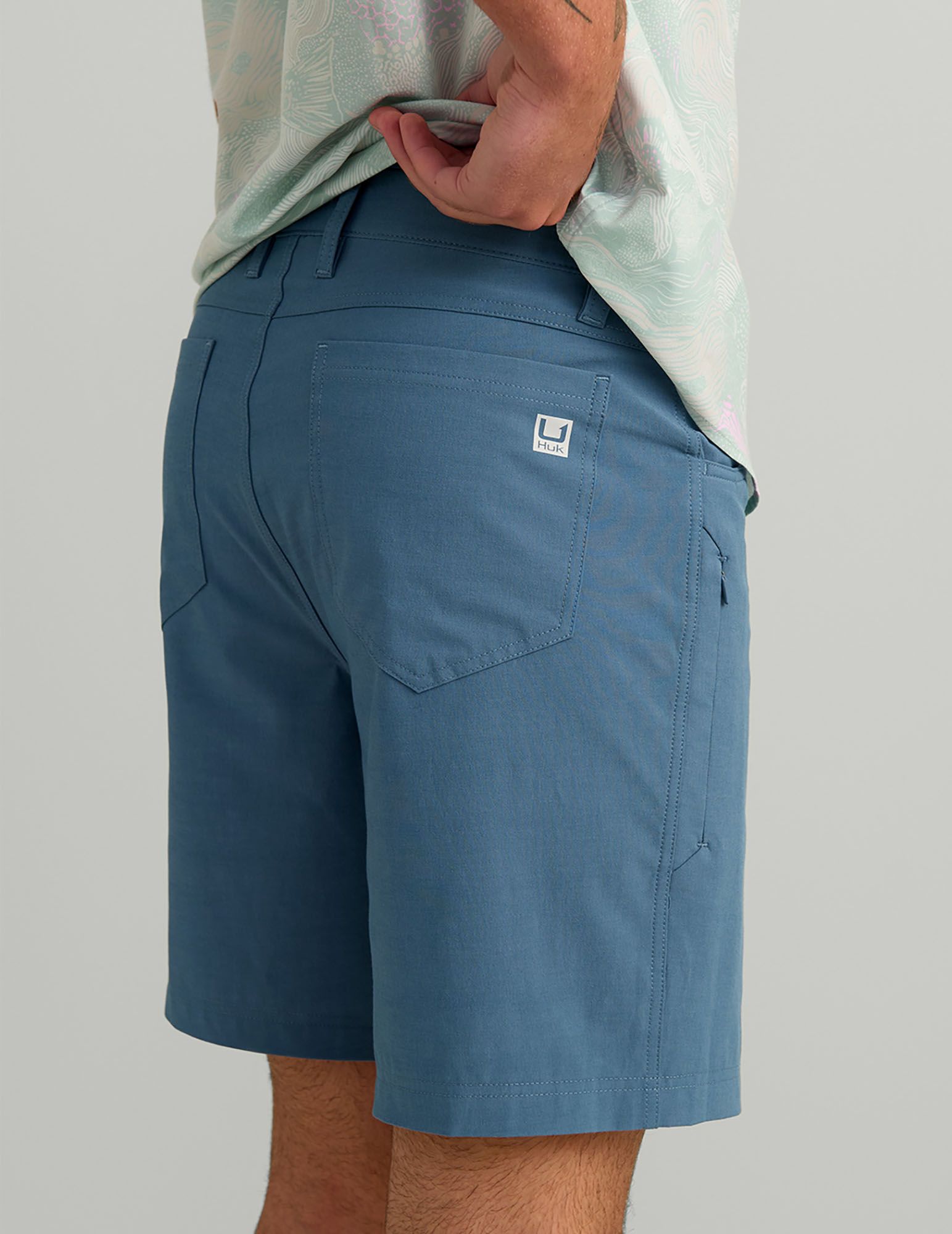 HUK Men's 9" Kona Shorts product image