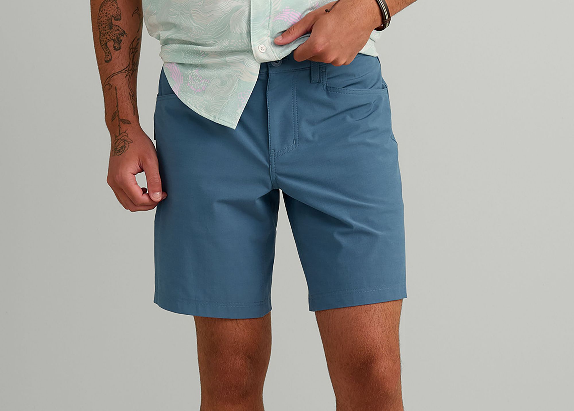 HUK Men's 9" Kona Shorts product image