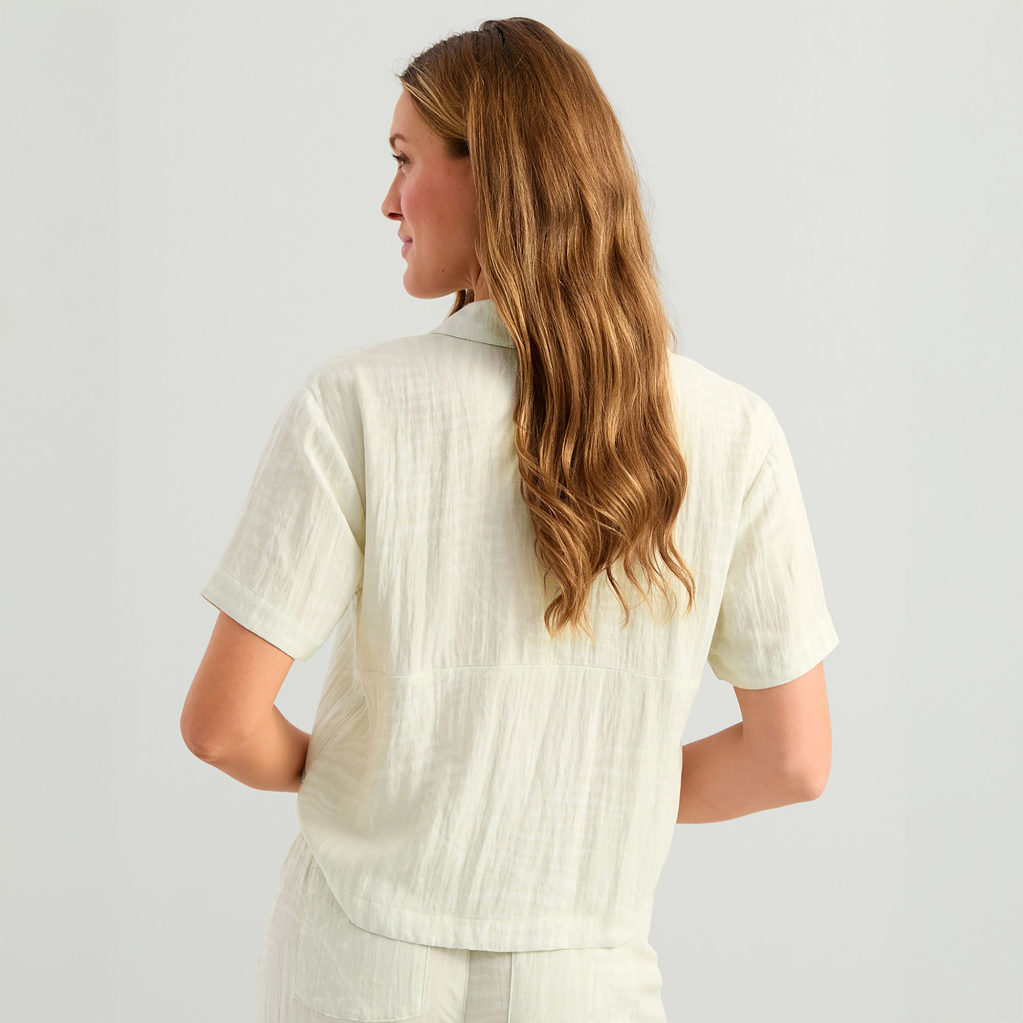 HUK Women's Breezeway Camp Shirt product image
