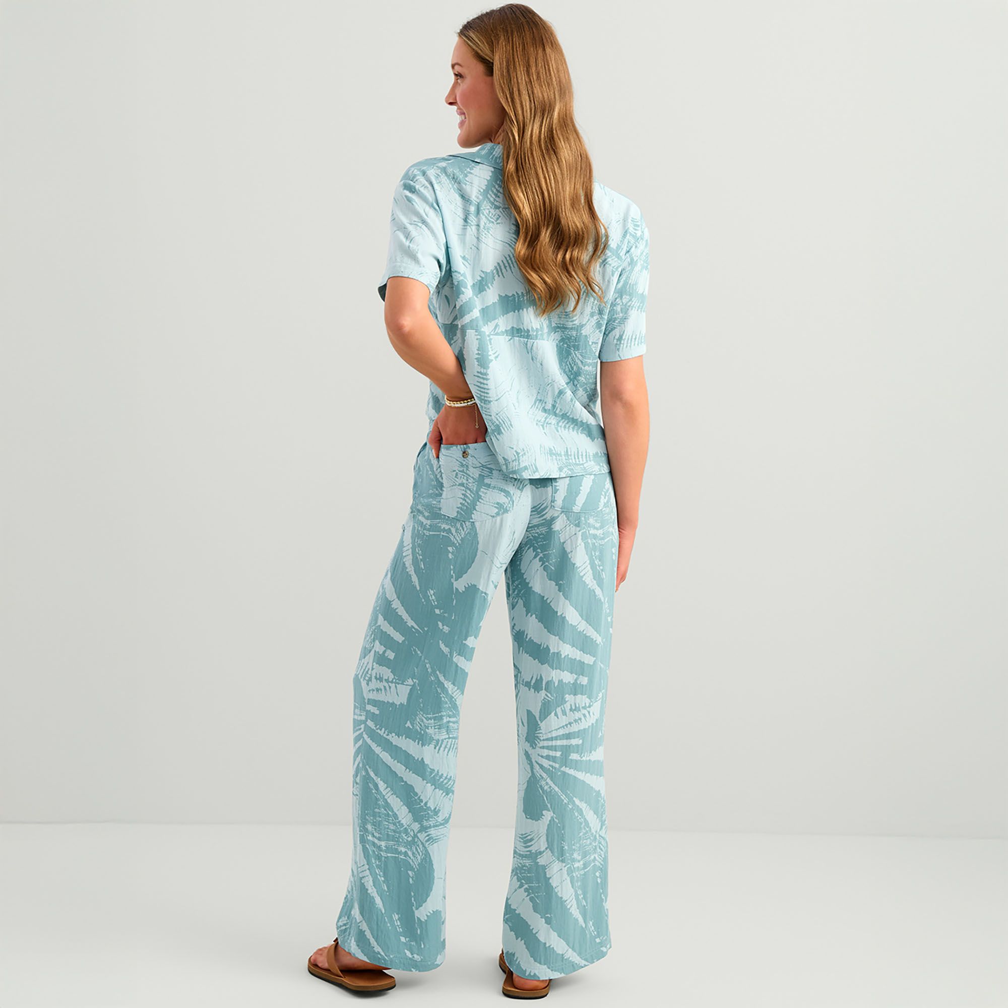 HUK Women's Breezeway Pant product image