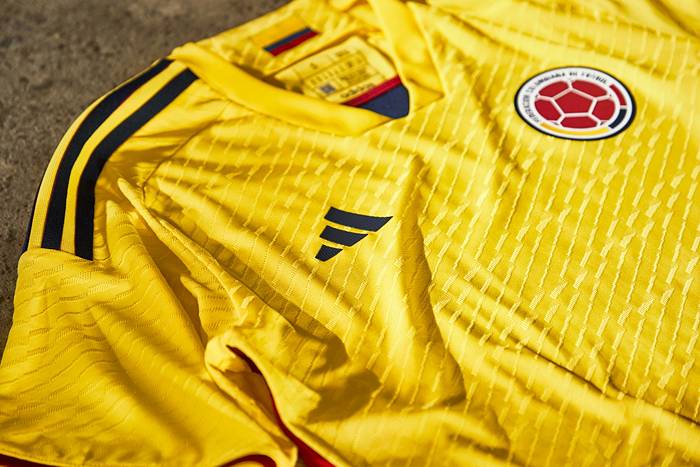  adidas Colombia Home Jersey Men's Soccer 2019 : Clothing,  Shoes & Jewelry