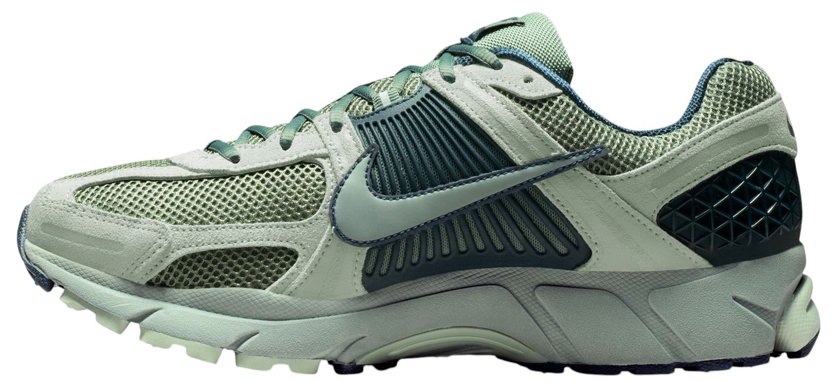Nike Men's Zoom Vomero 5 Shoes product image