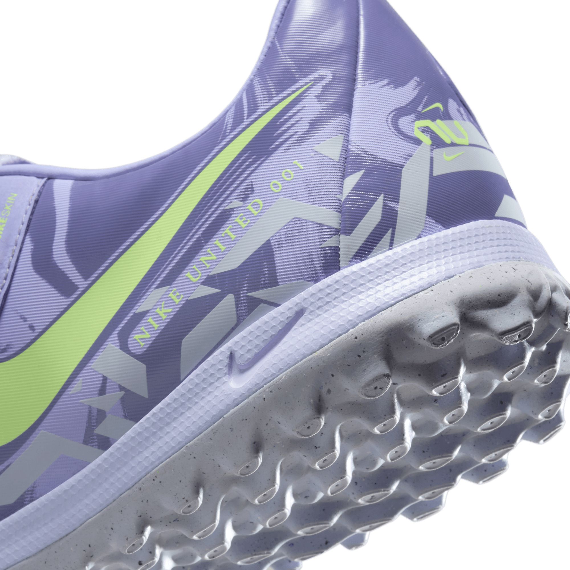 Nike United Phantom GX 2 Academy Turf Soccer Cleats product image