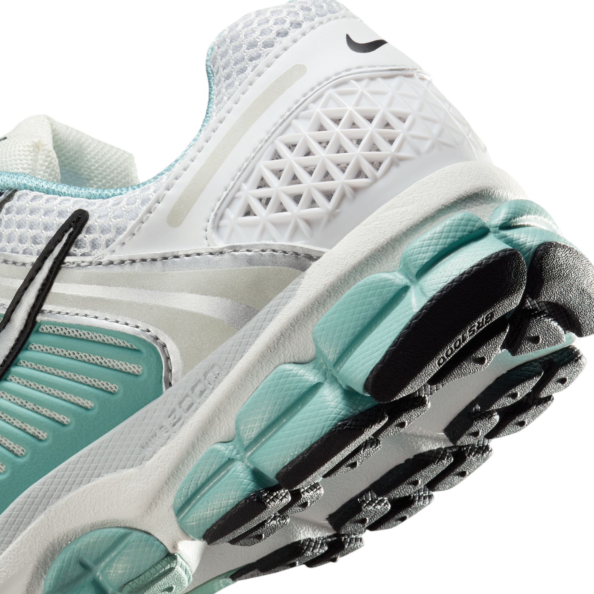 Nike Women's Zoom Vomero 5 Shoes product image