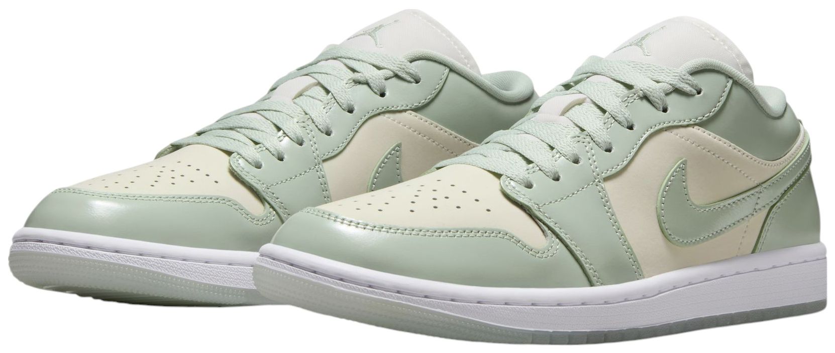 Air Jordan 1 Low SE Women's Shoes product image