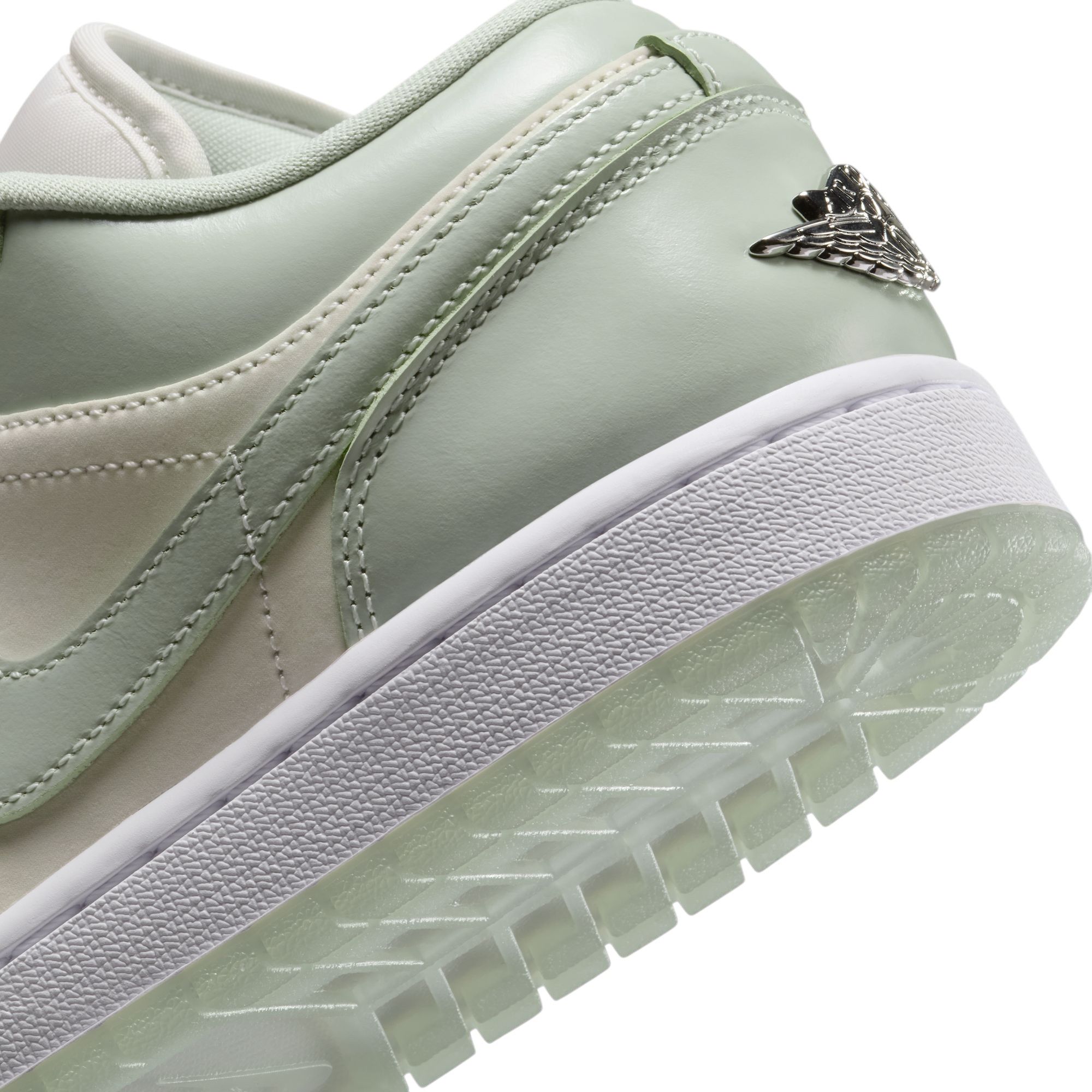 Air Jordan 1 Low SE Women's Shoes product image