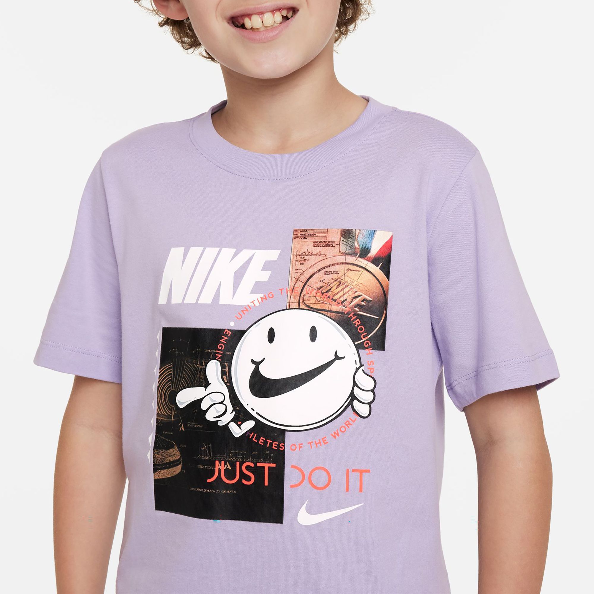 Nike Kids' Sportswear Graphic T-Shirt product image