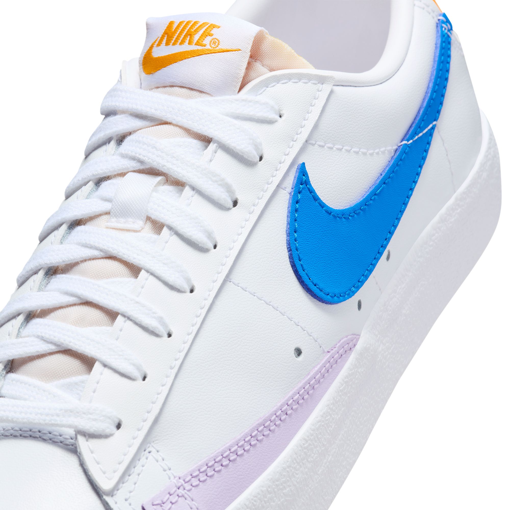 Nike Women's Blazer '77 Low Shoes product image