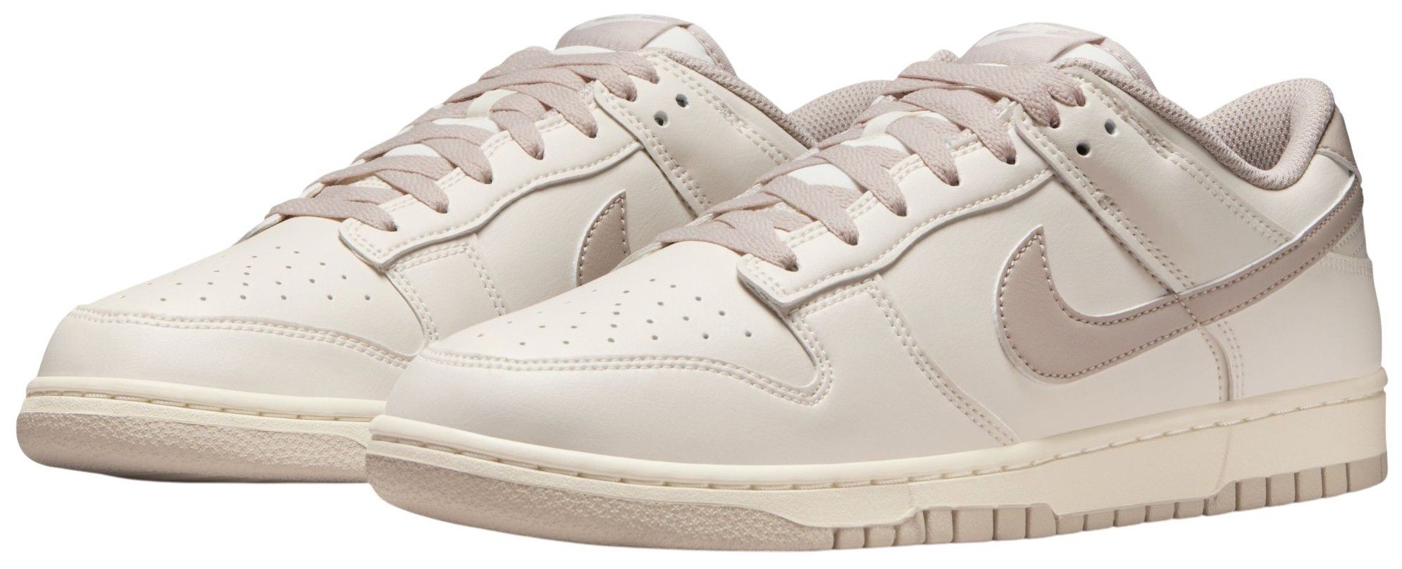 Nike Men's Dunk Low Retro Shoes product image