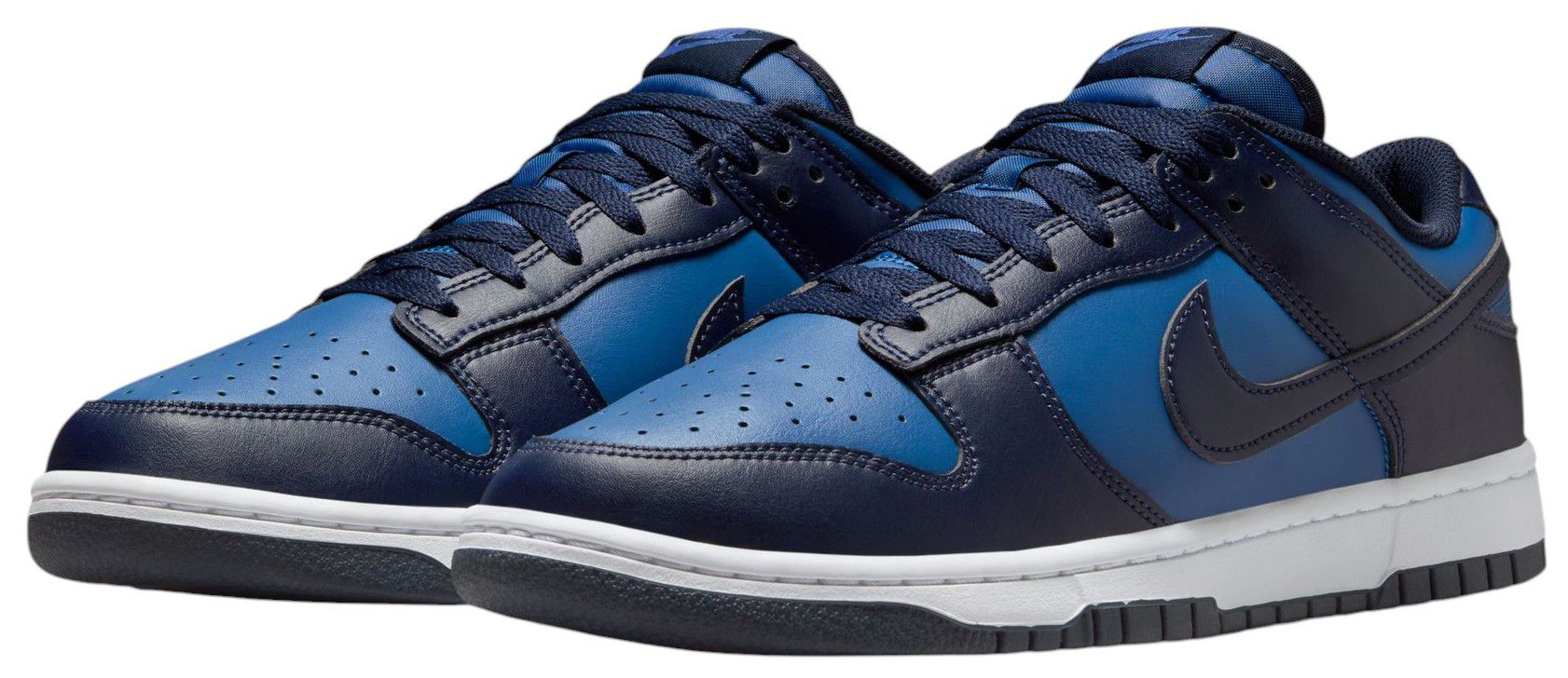 Nike Men's Dunk Low Shoes product image