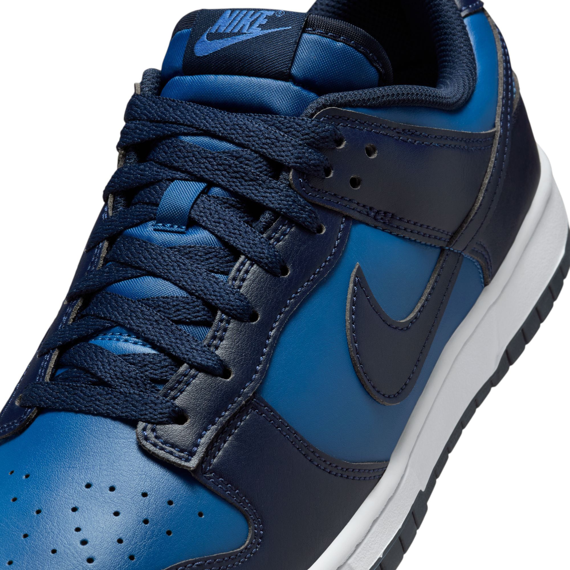 Nike Men's Dunk Low Shoes product image