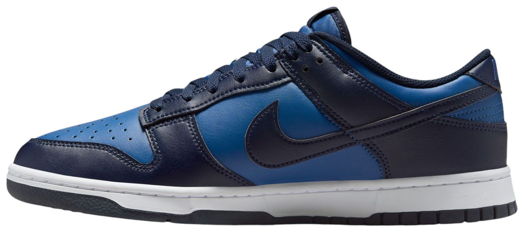 Nike Men's Dunk Low Shoes product image