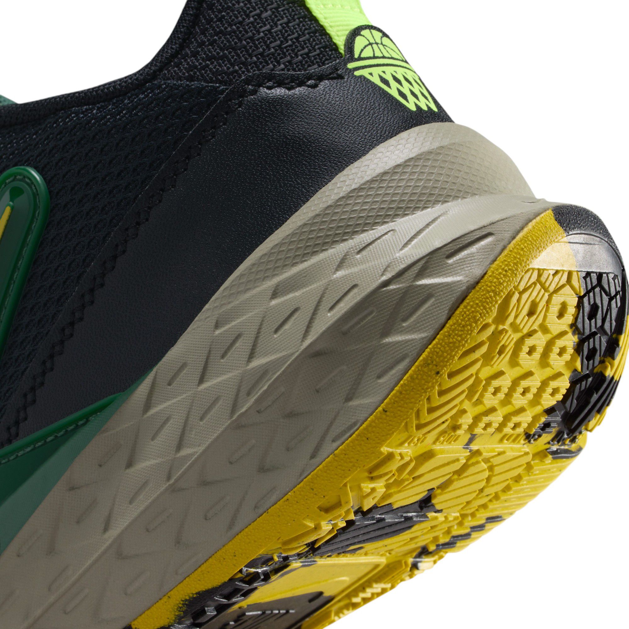 Nike Kids' Grade School Hustle D12 Shoes product image