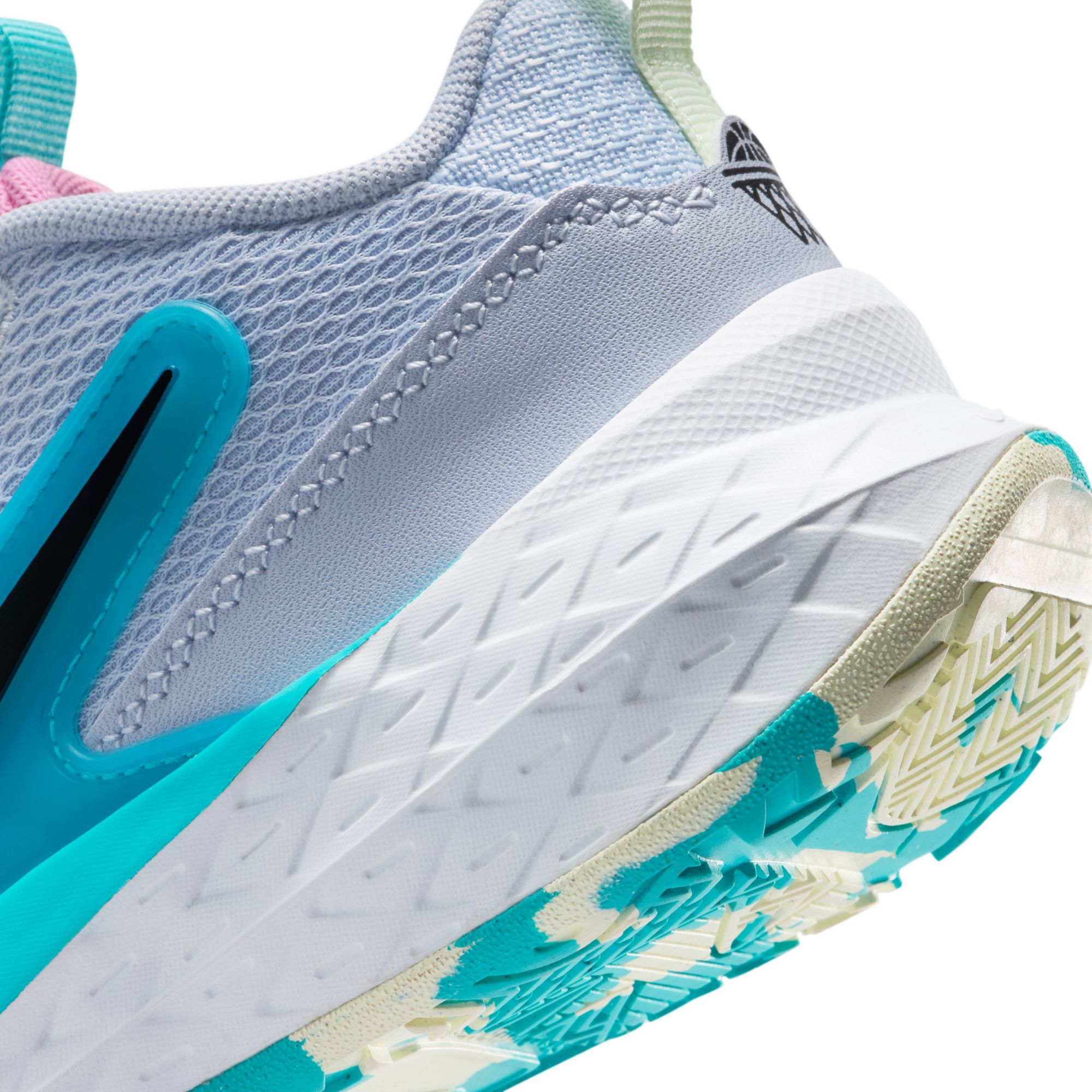 Nike Kids' Preschool Hustle D12 Basketball Shoes product image