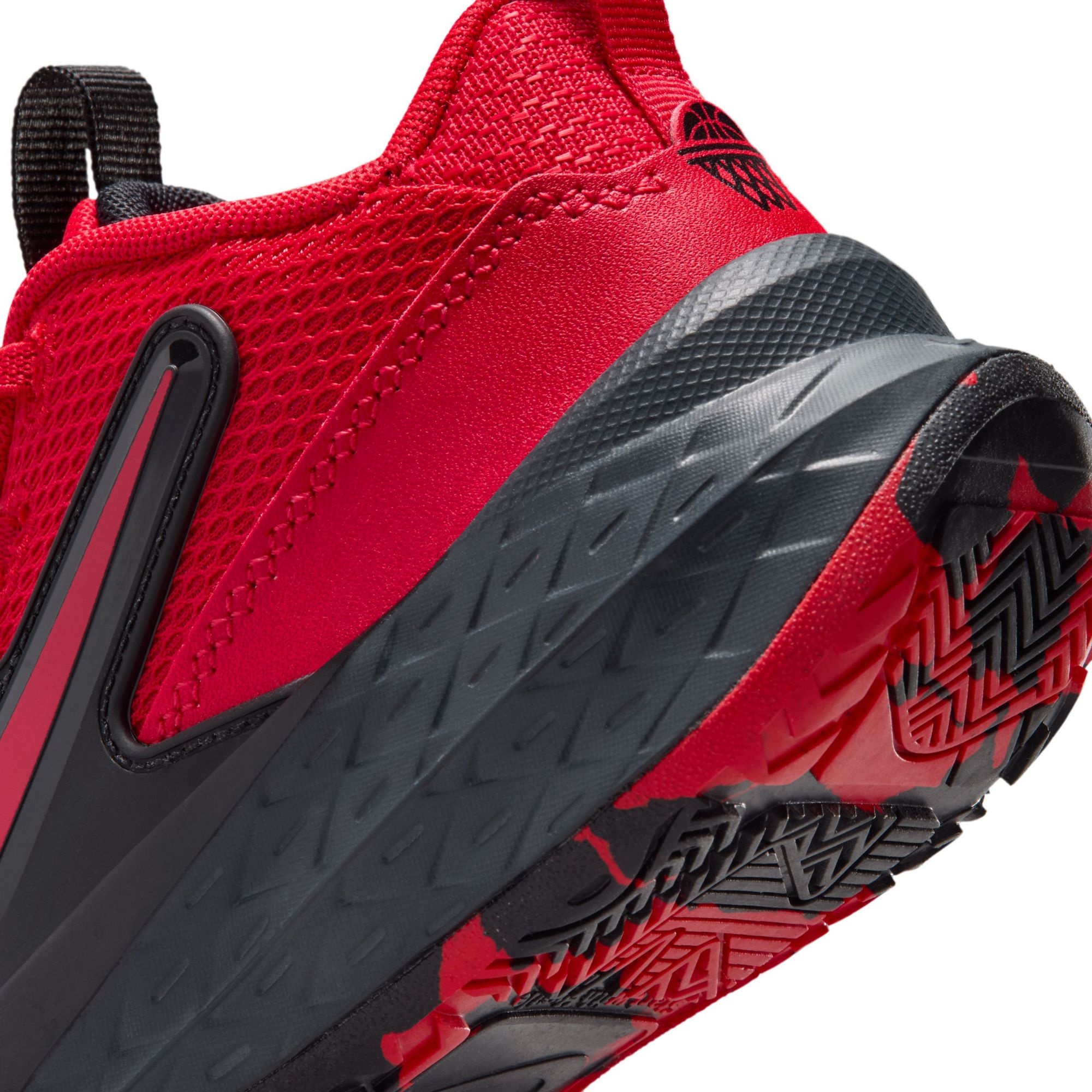 Nike Kids' Preschool Hustle D12 Basketball Shoes product image