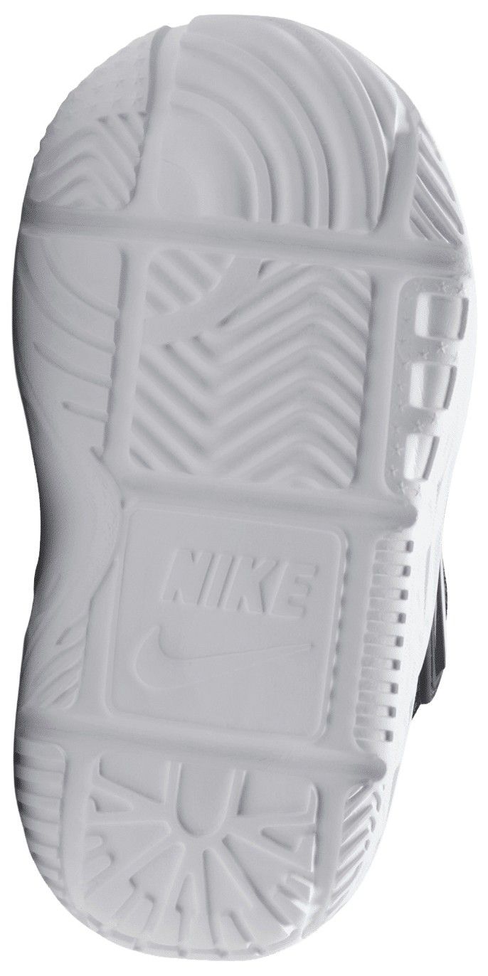 Nike Toddler Hustle D12 Basketball Shoes product image