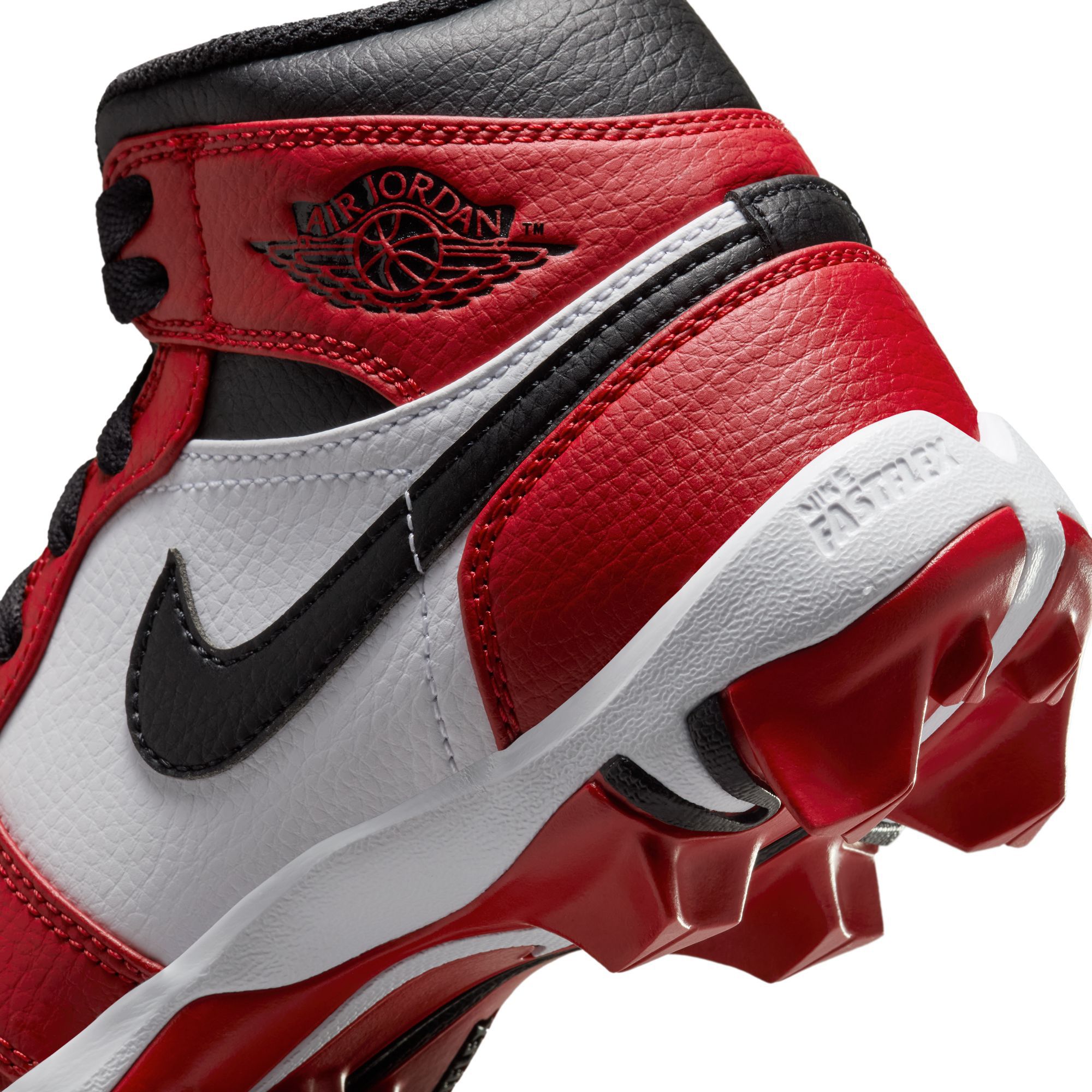 Jordan 1 Kids' Mid Multisport Cleats product image