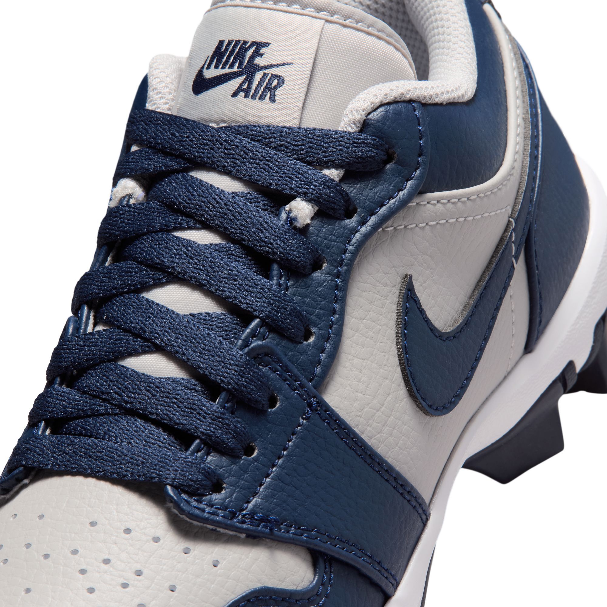 Jordan 1 Kids' Multisport Cleats product image