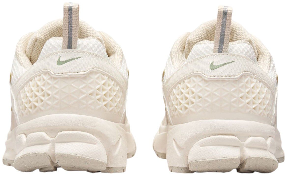 Nike Kids' Grade School Vomero 5 Shoes product image