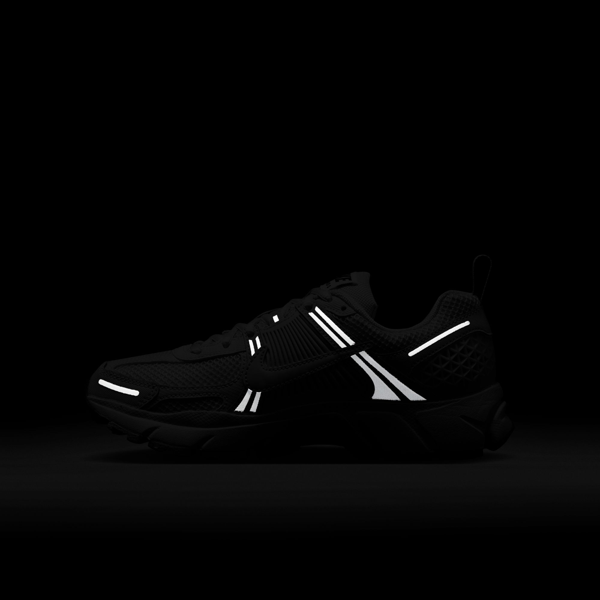 Nike Kids' Grade School Vomero 5 Shoes product image