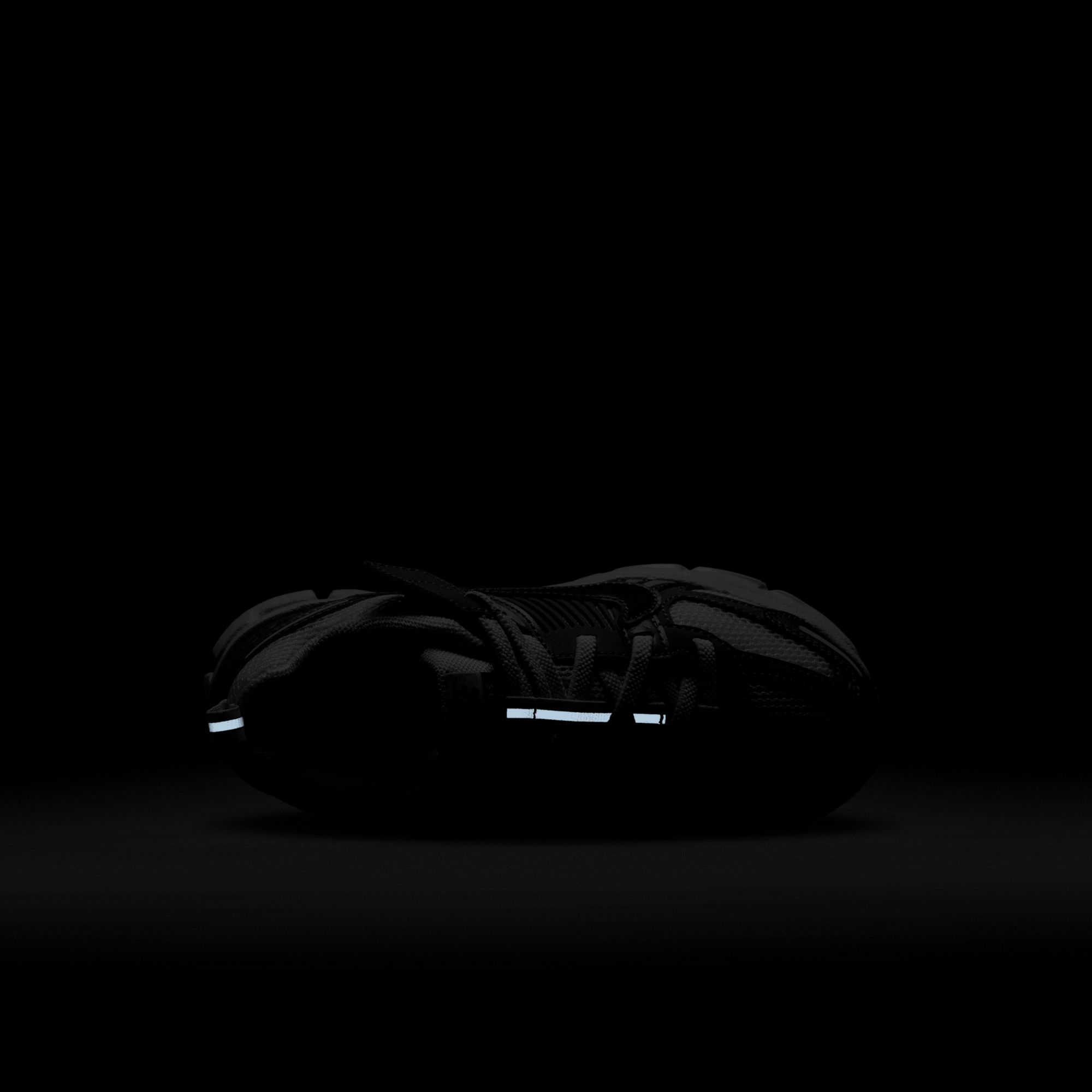 Nike Kids' Preschool Vomero 5 Shoes product image