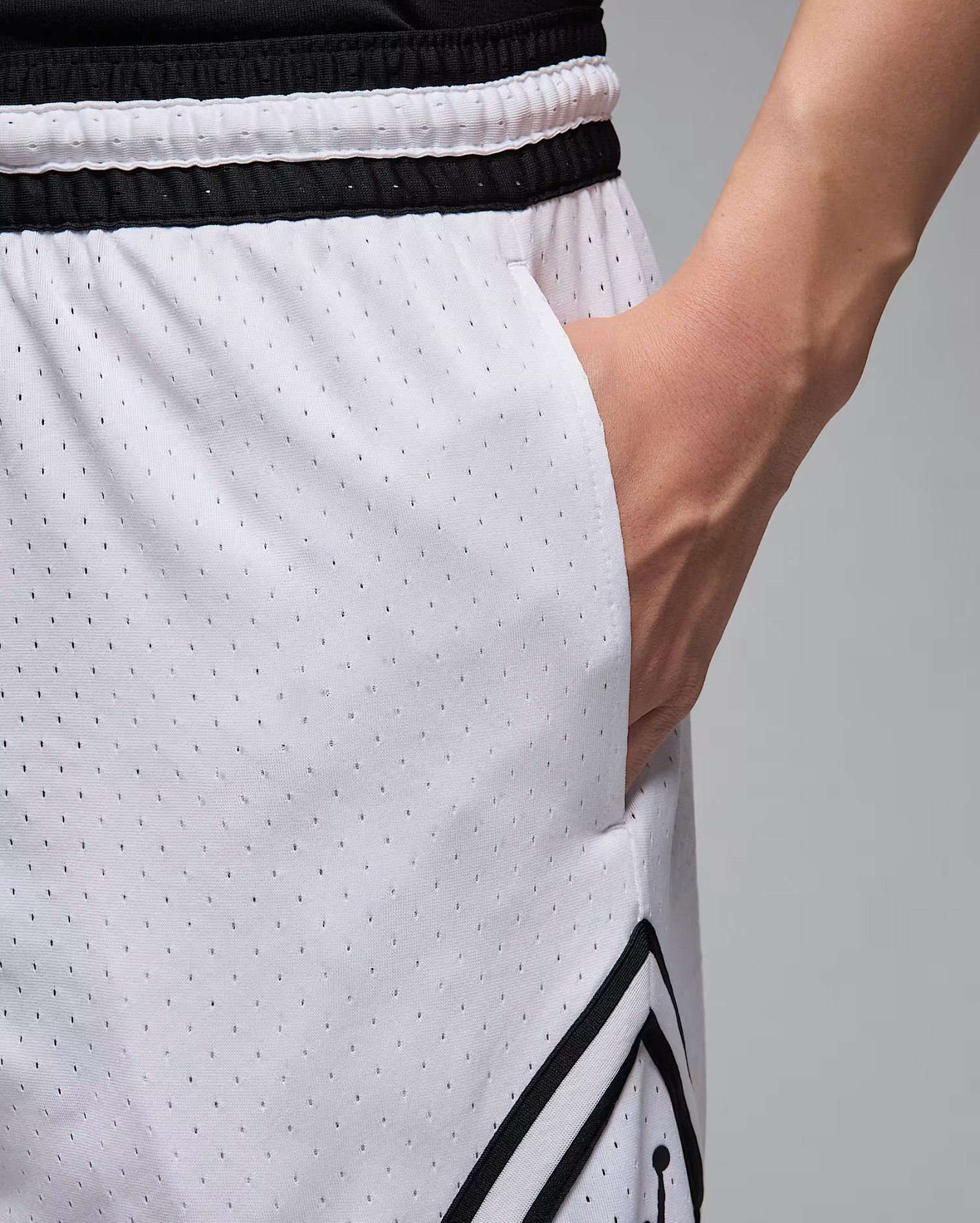 Jordan Men's Dri-FIT Sport Mesh Diamond Shorts product image