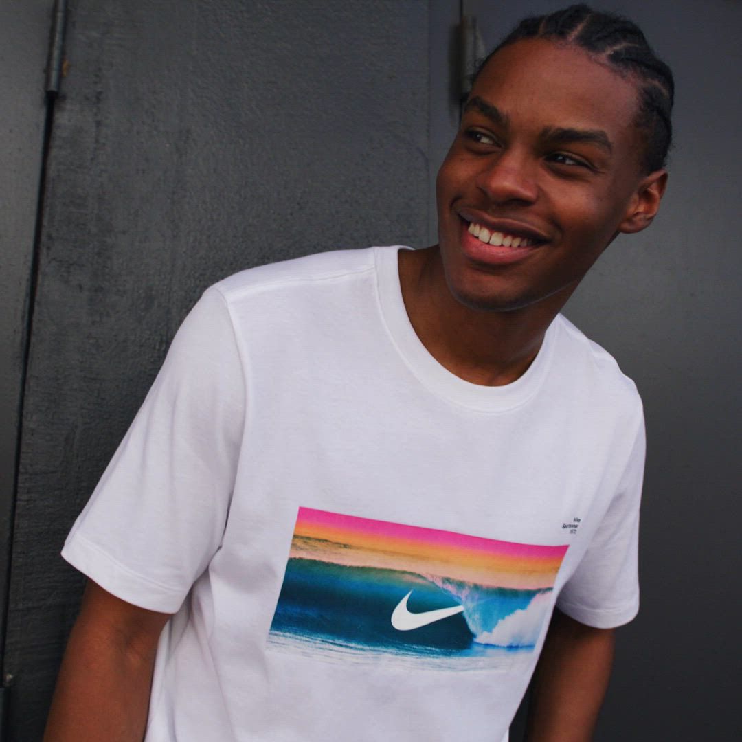 Nike Men's Sportswear Ocean Photo Graphic T-Shirt product