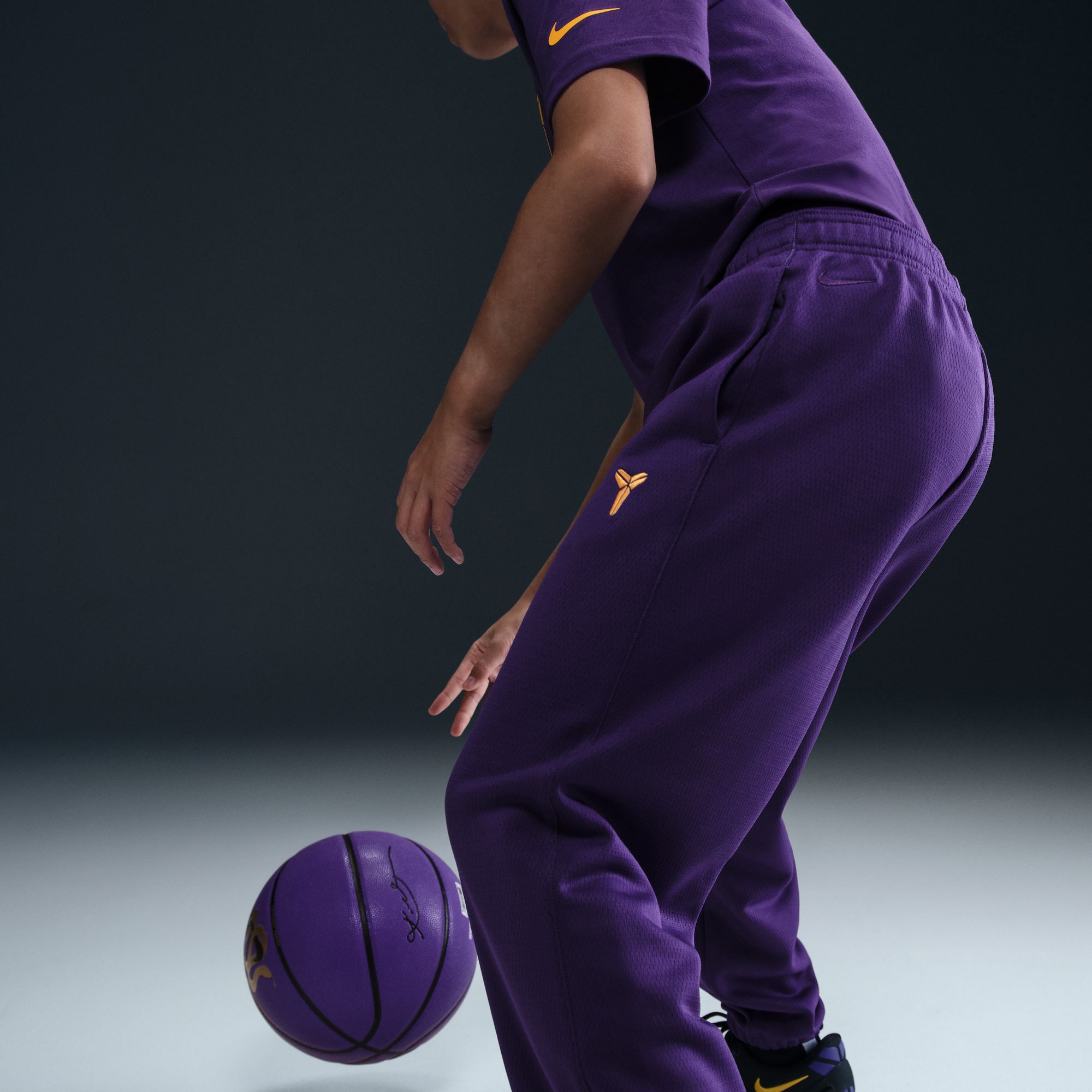Nike Kid's Kobe Therma-FIT Pants product image