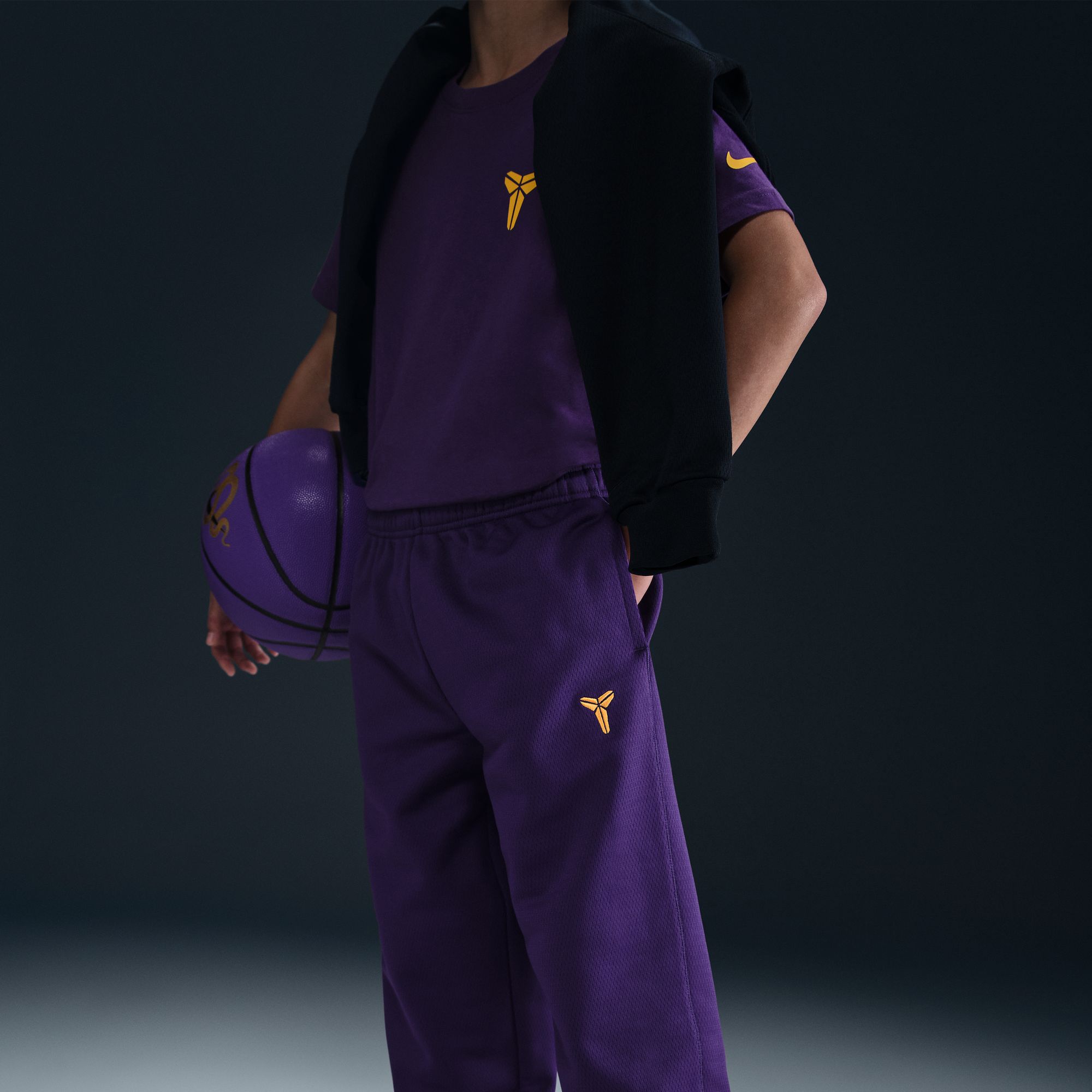 Nike Kid's Kobe Therma-FIT Pants product image