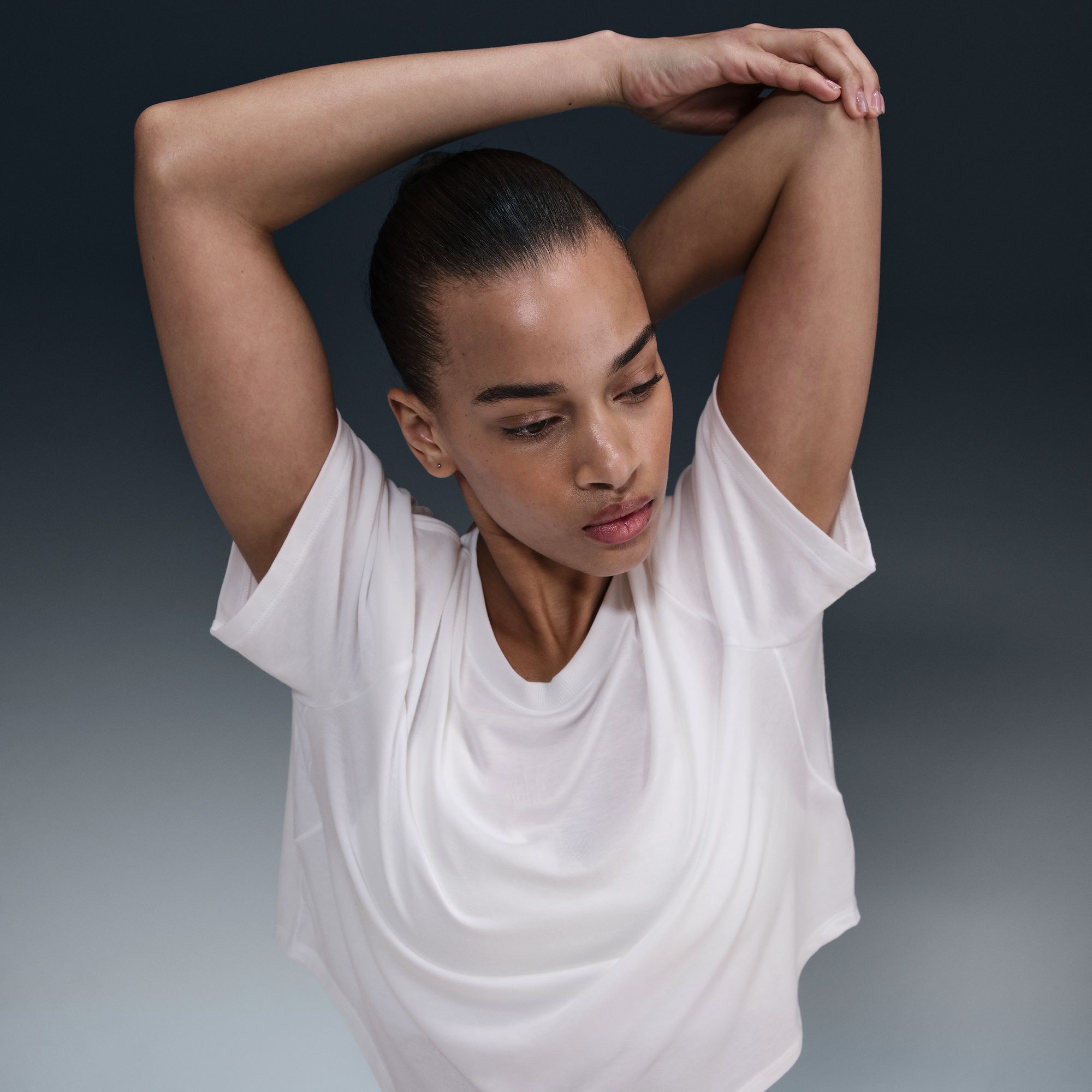 Nike Women's One Relaxed Dri-FIT Cropped Short-Sleeve T-Shirt product image