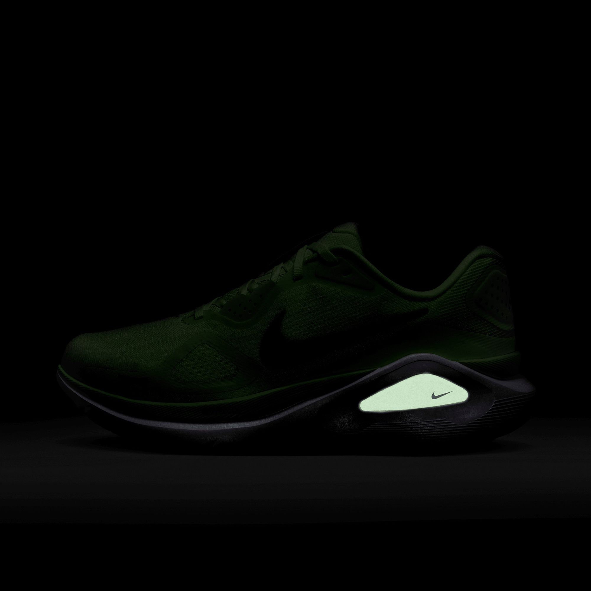 Nike Men's Structure 26 Running Shoes product image