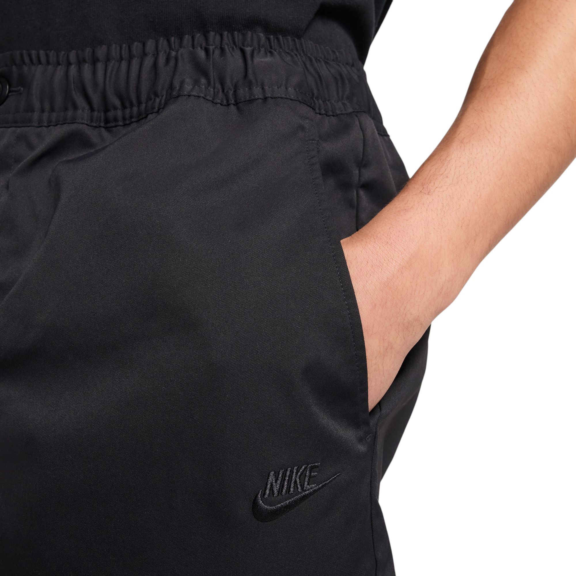 Nike Men's Club Woven Tapered Pants product image