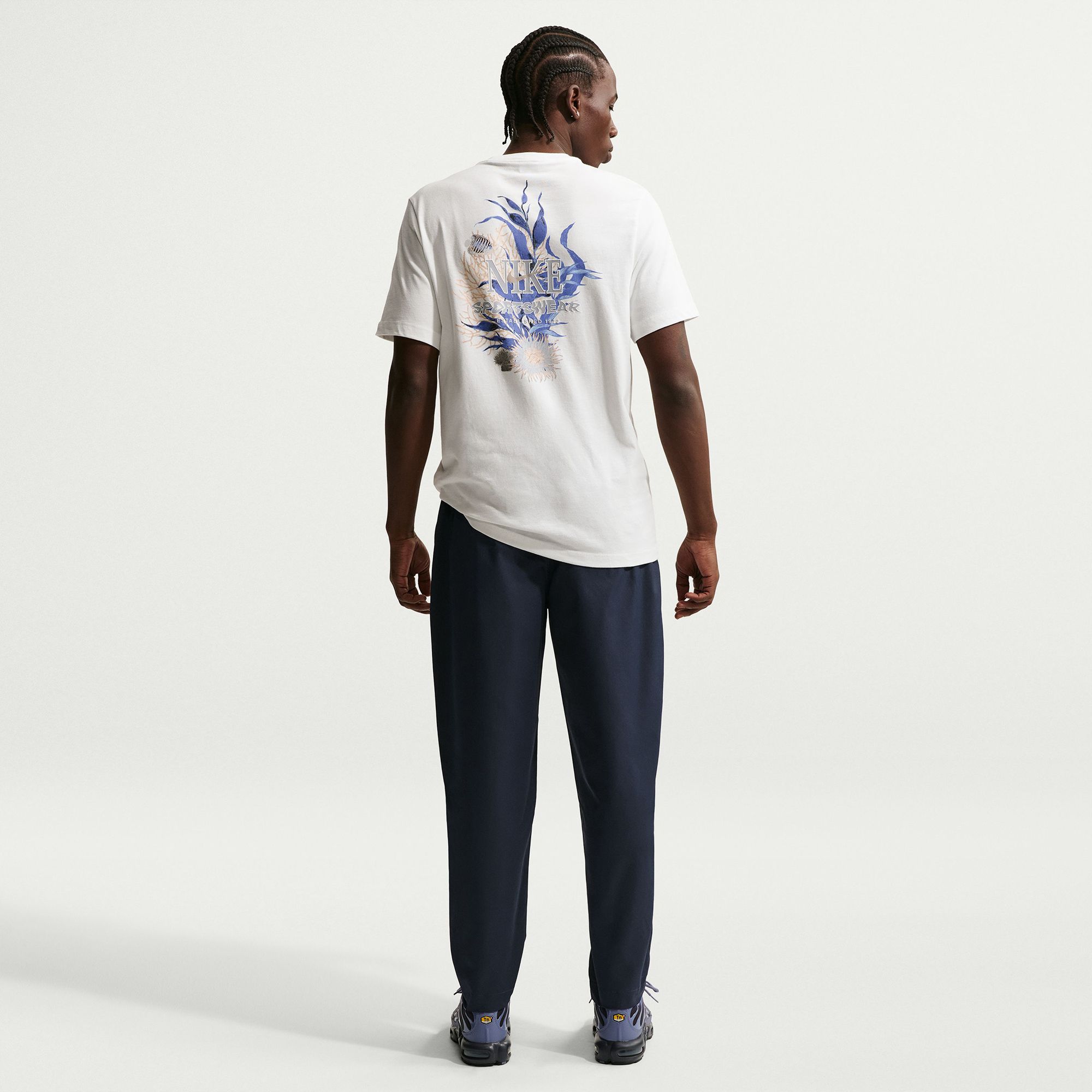 Nike Men's Club Woven Tapered Pants product image