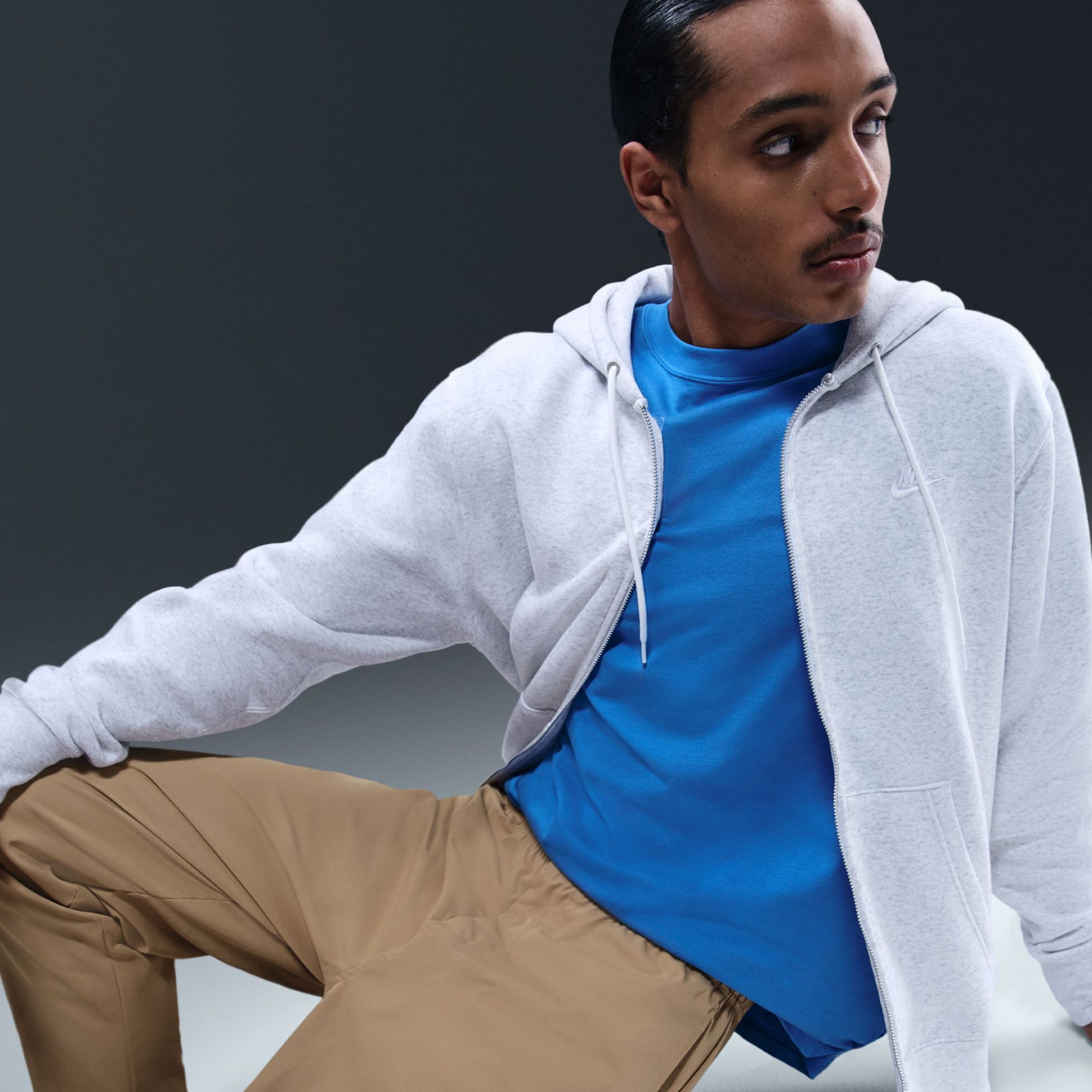 Nike Men's Club Woven Tapered Pants product image