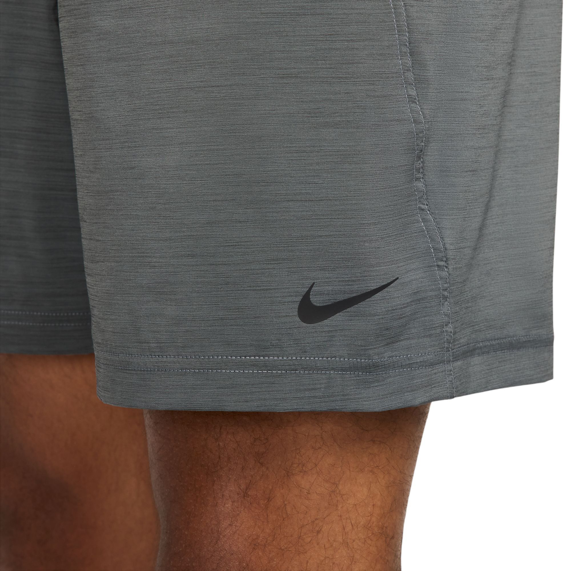 Nike Men's Form Dri-FIT 7" Unlined Versatile Shorts product image