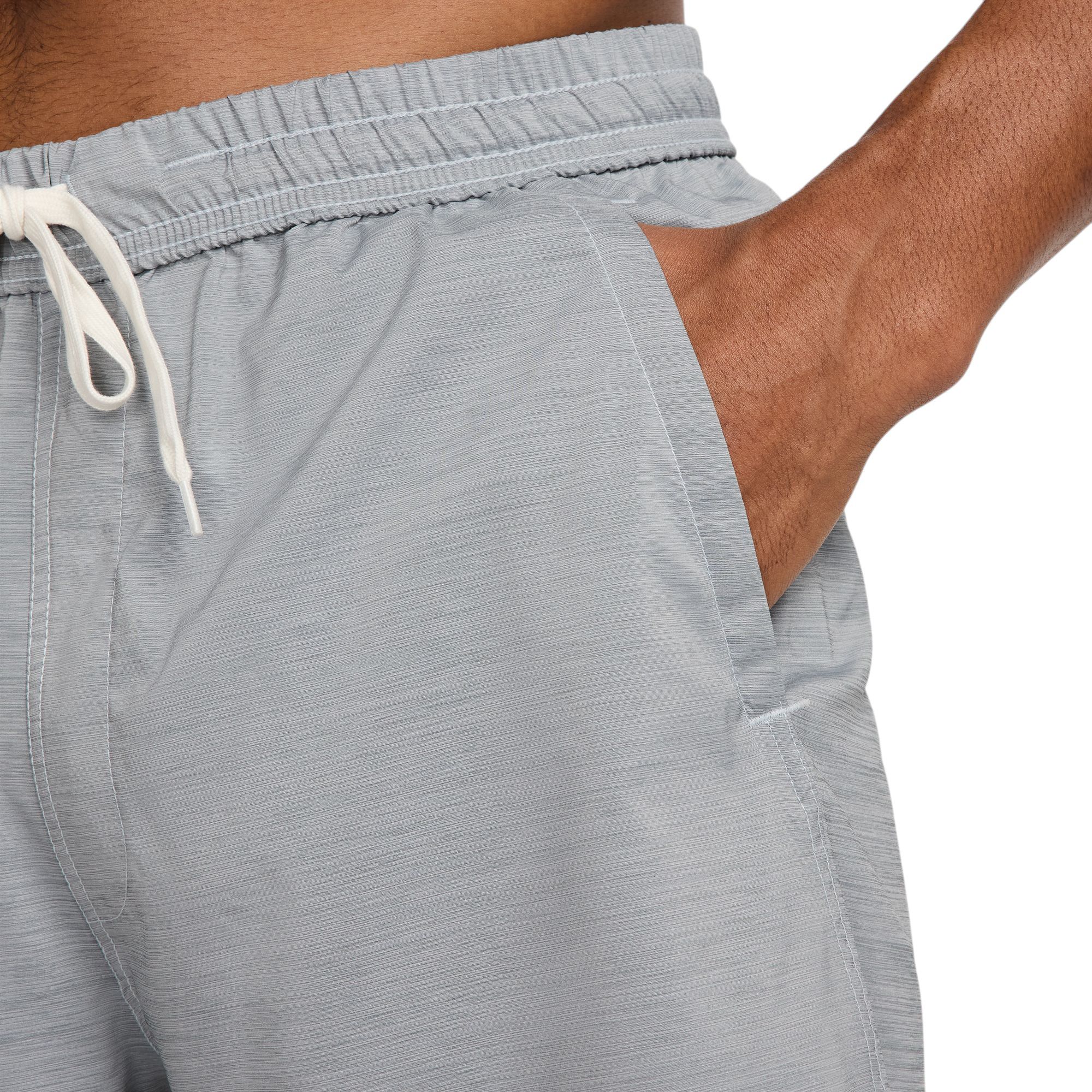 Nike Men's Form Dri-FIT 7" Unlined Versatile Shorts product image