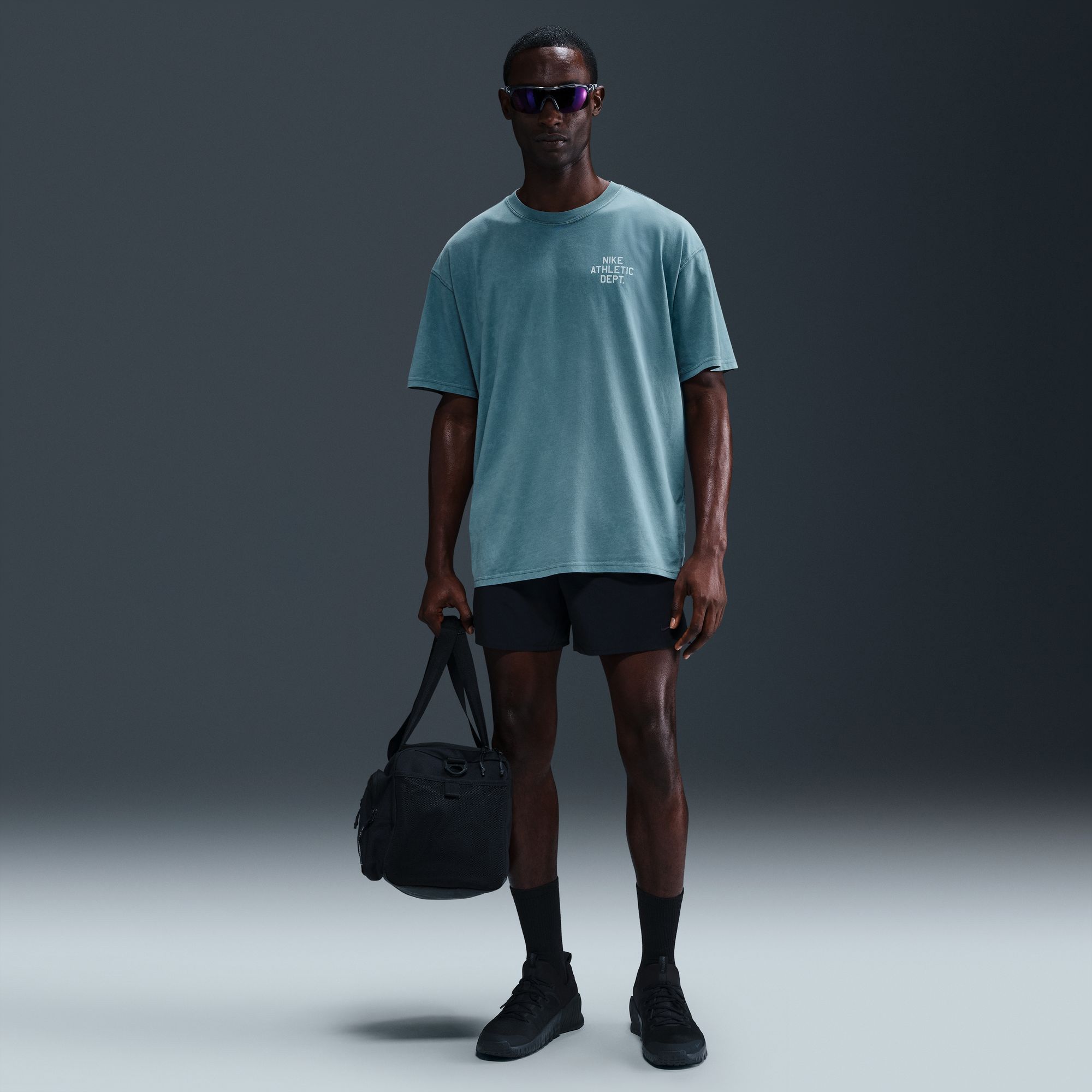 Nike Men's Max90 Fitness Graphic T-Shirt product image