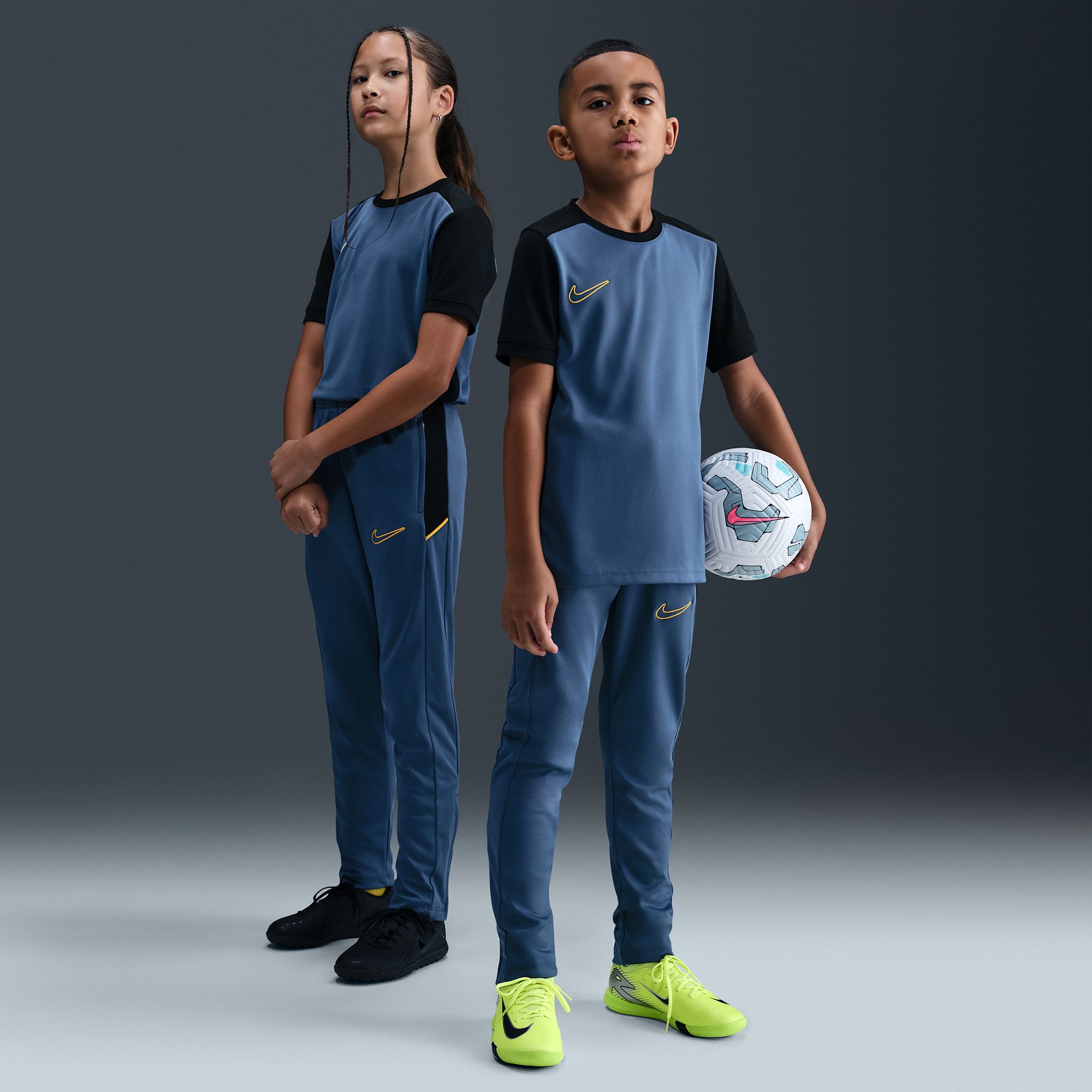 Nike Kids' Dri-FIT Academy Soccer Track Pants product image