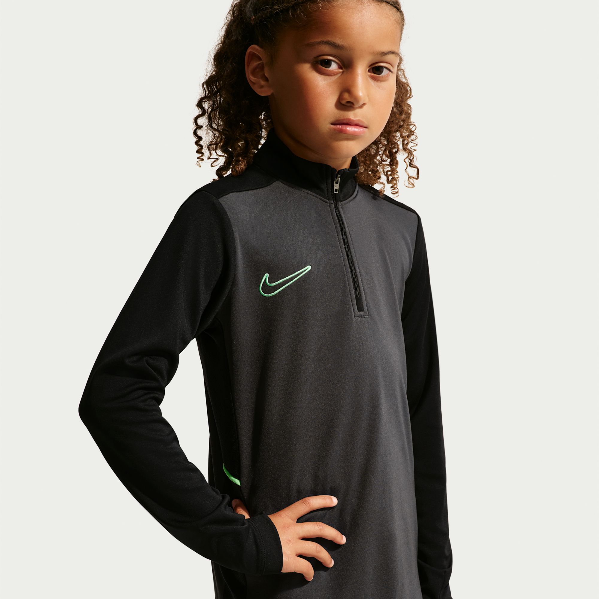 Nike Kids' Academy 25 Dri-FIT Drill Top product image