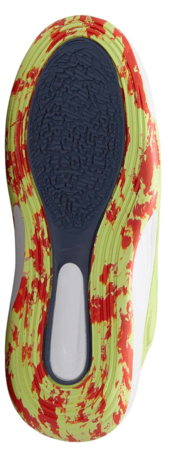 Nike Kids' Grade School IsoFly Basketball Shoes product image