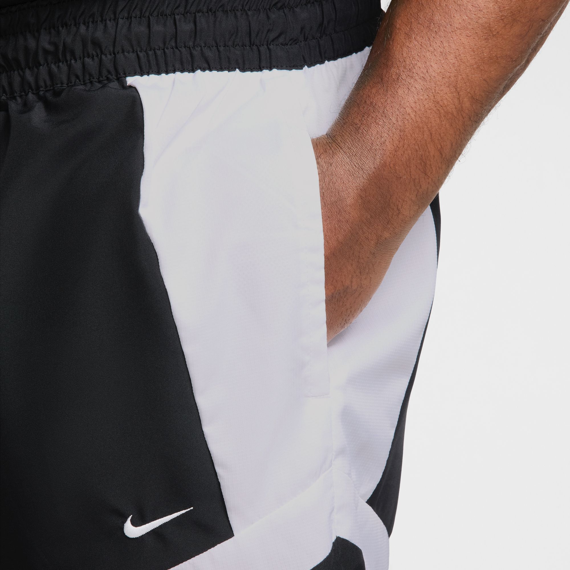 Nike Men's Dri-FIT Woven Icon 6" Basketball Shorts product image