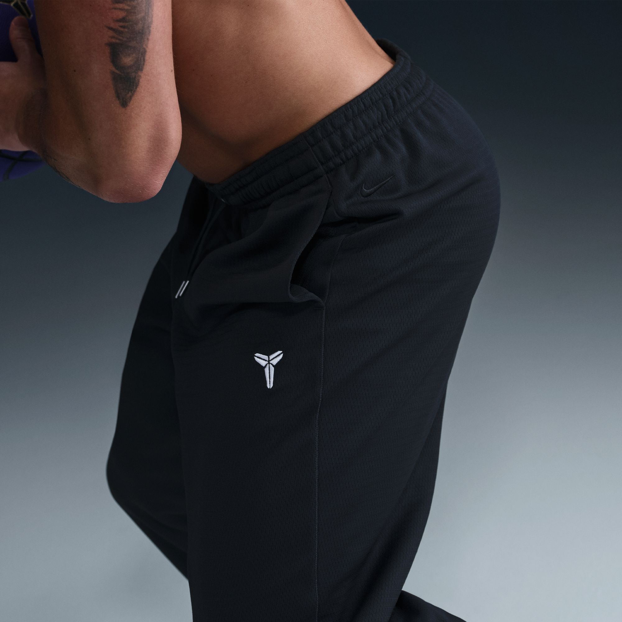 Nike Men's Therma-FIT Kobe Bryant Basketball Pants product image