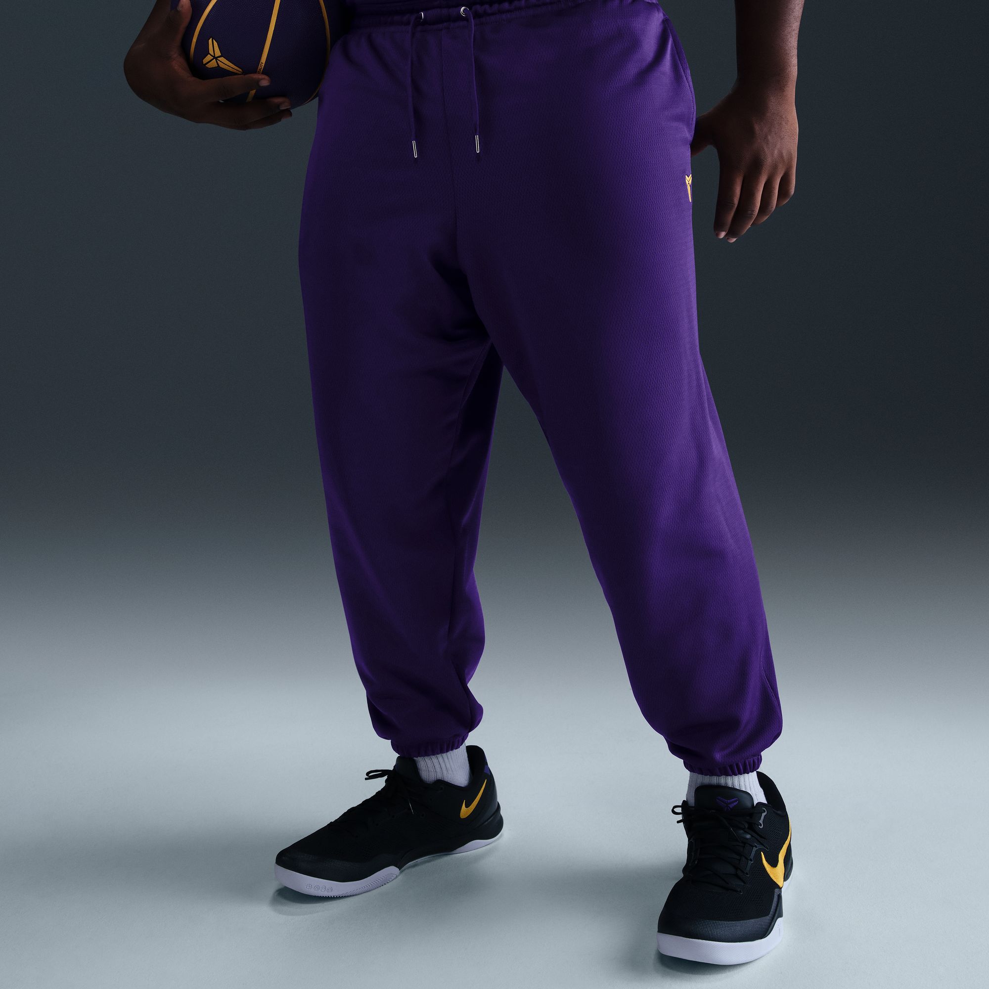 Nike Men's Therma-FIT Kobe Bryant Basketball Pants product image