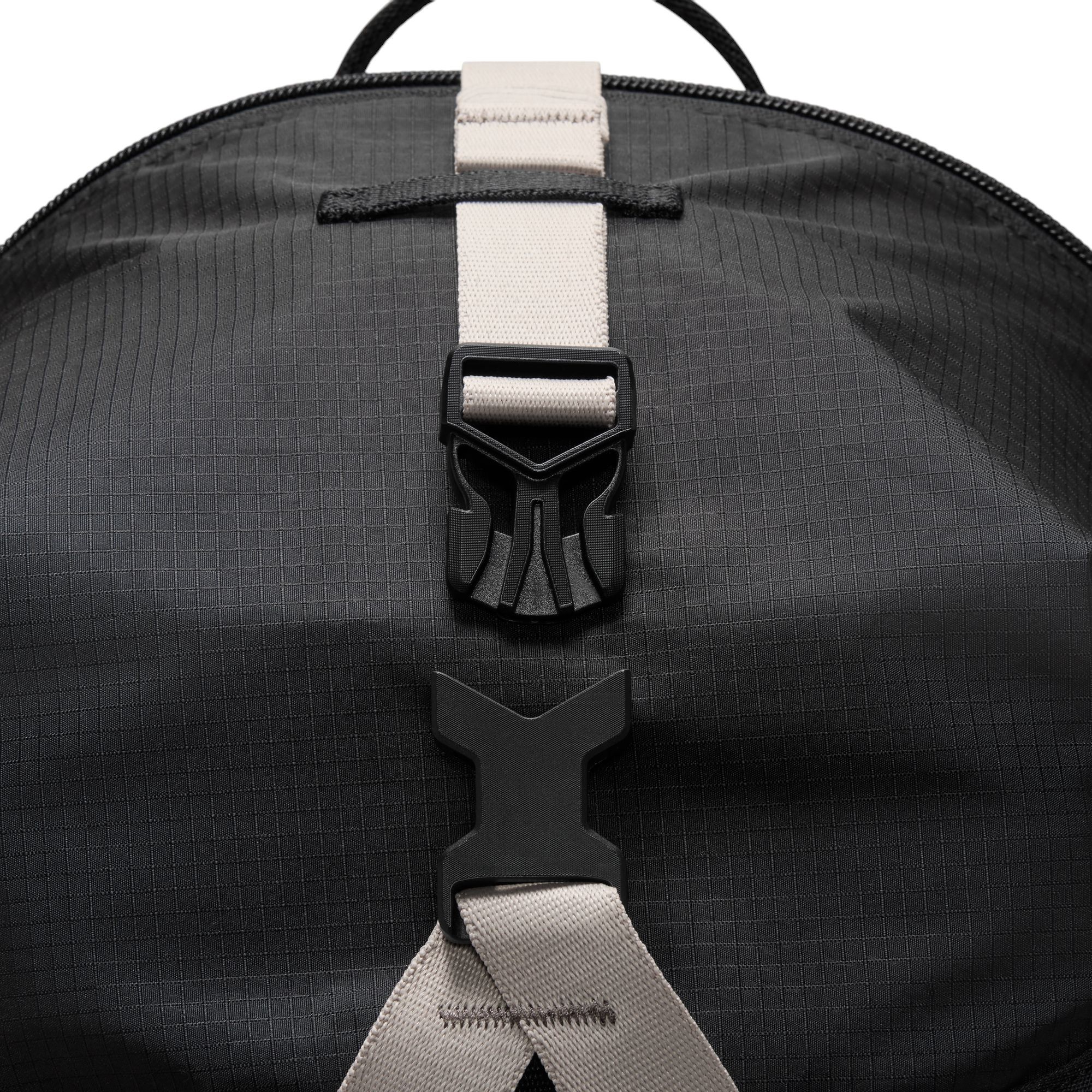 Nike ACG Daymax Backpack product image
