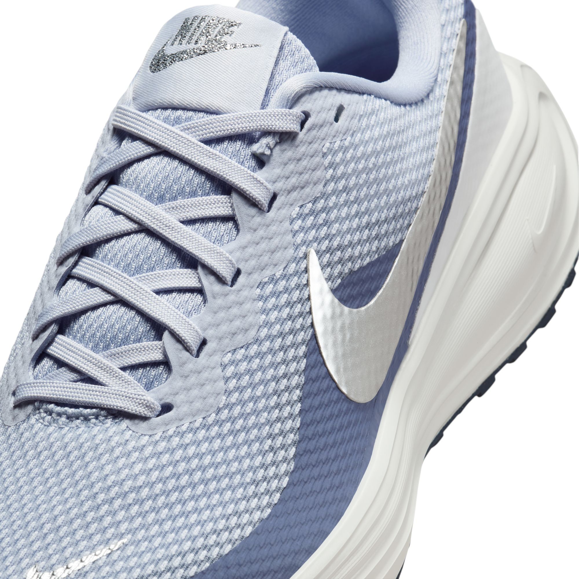 Nike Women's Revolution 8 Running Shoes product image