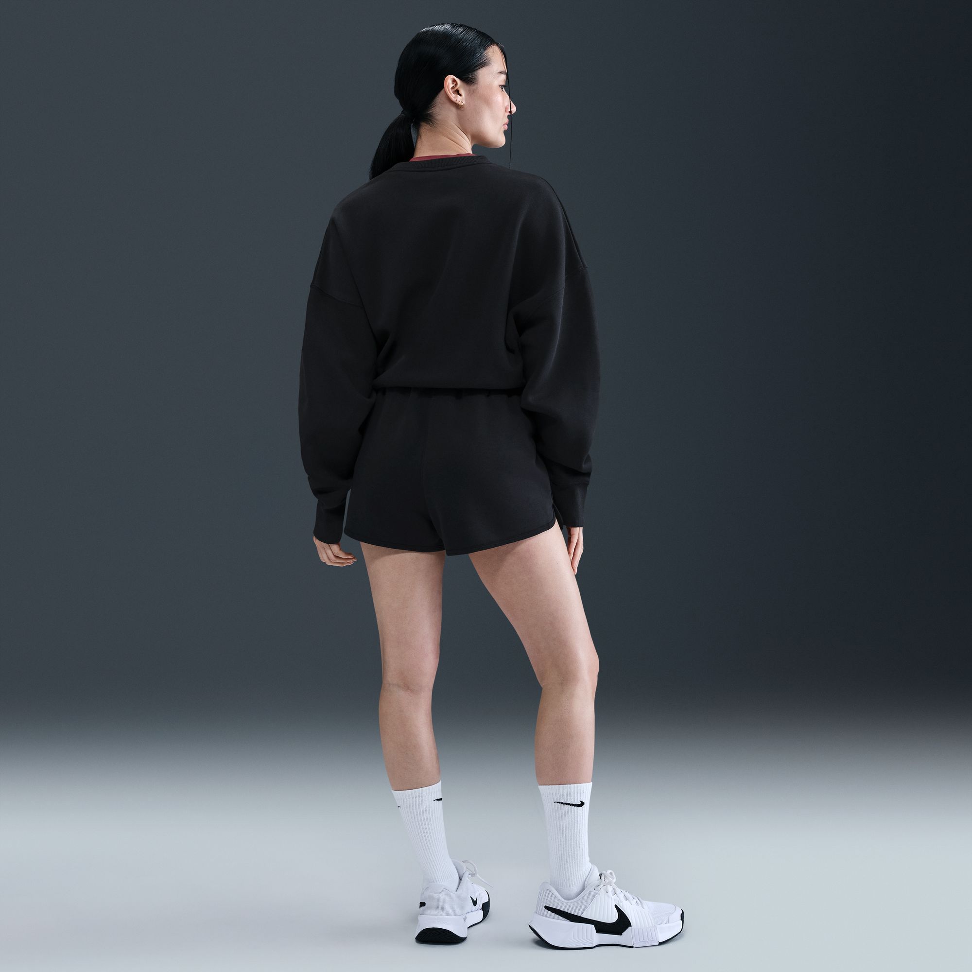 Nike Women's NikeCourt Heritage Mid-Rise Fleece Tennis Shorts product image