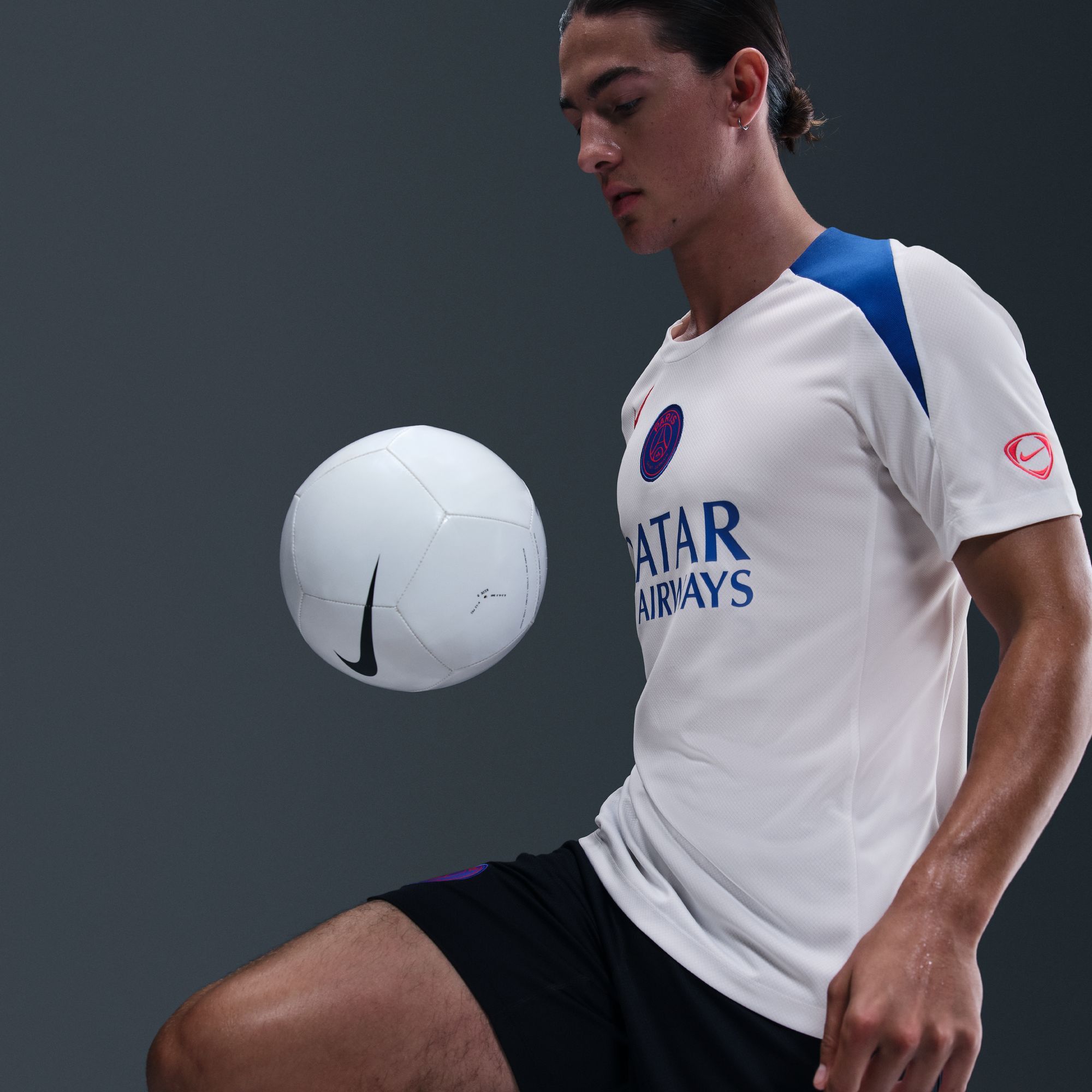 Nike Men's Paris Saint-Germain 2025 White 3rd Training Jersey product image