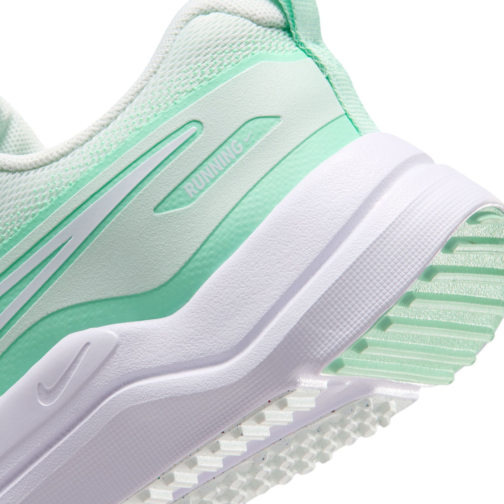 Nike Kids' Grade School Cosmic Runner Shoes product image